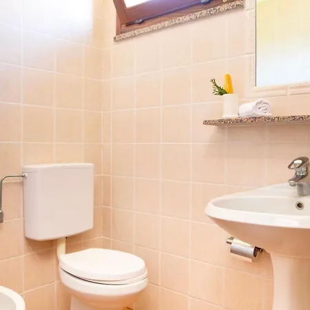 Isa-village With Swimming-pool And Private Equipped In Montalto Marina *